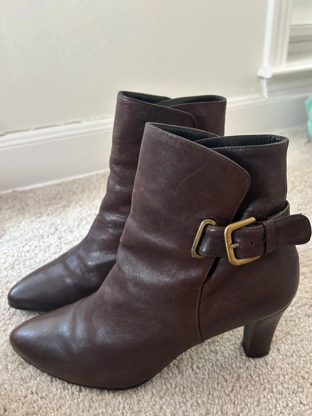 Women's Stuart Weitzman esme belted boot